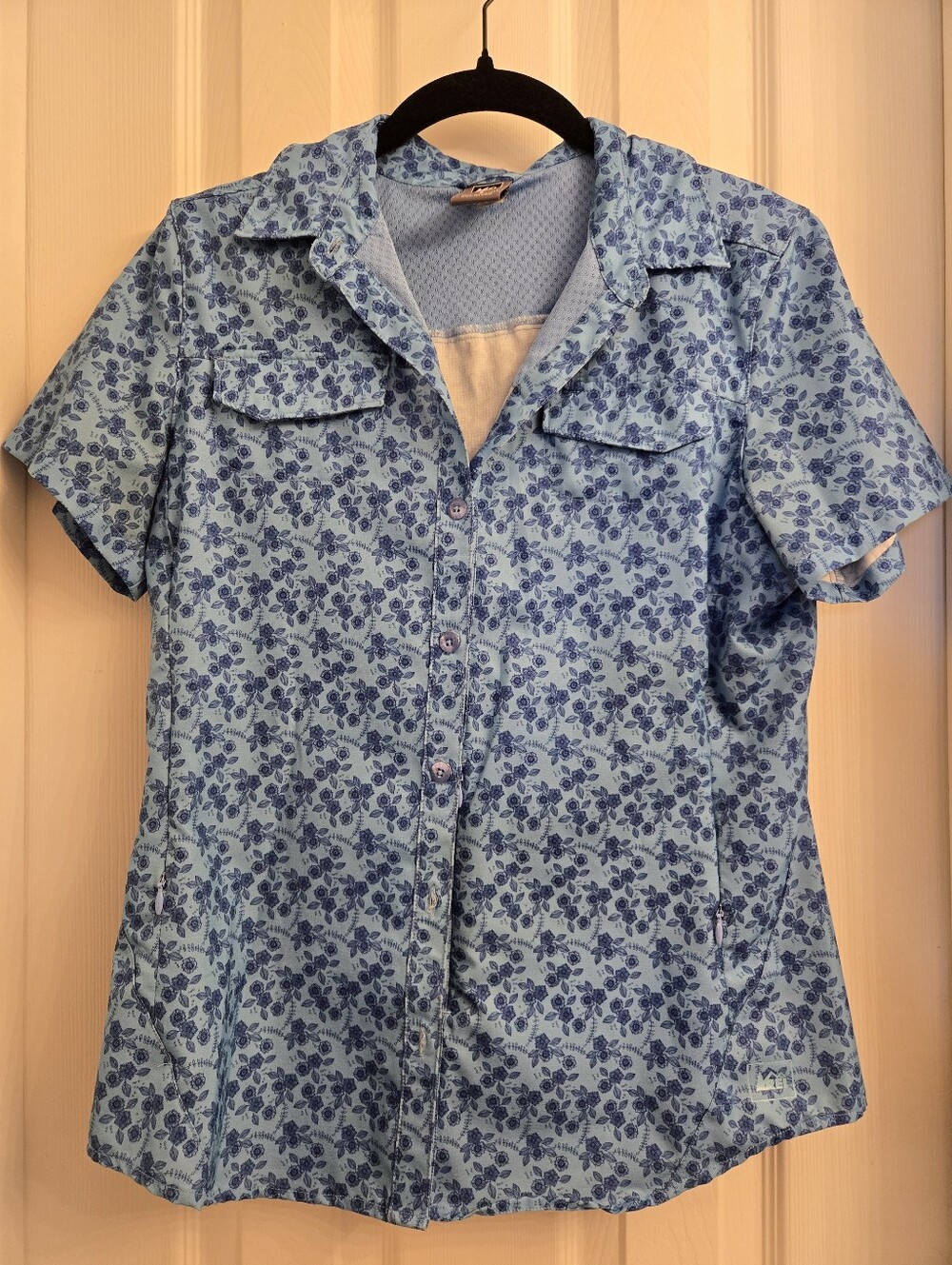 REI Light Blue Floral Button-Down Shirt